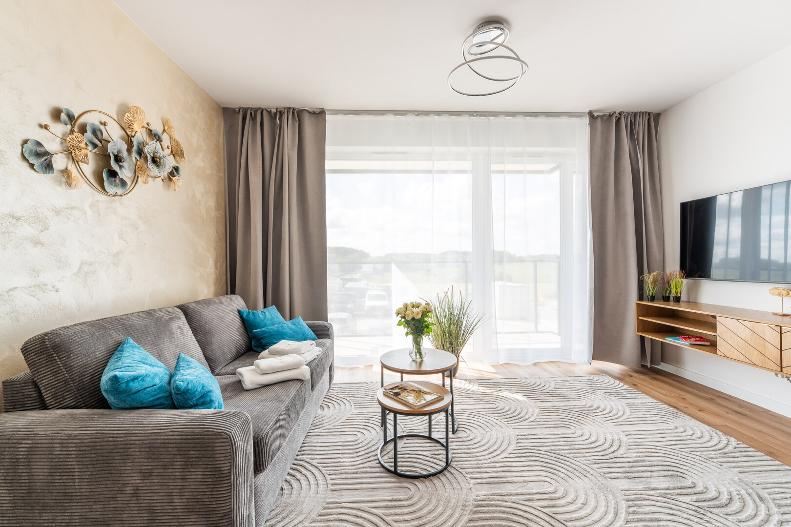 M14 Apartament z sypialnią i aneksem kuchennym